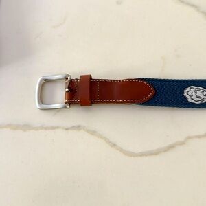 Vineyard Vines | Oyster Navy Leather Needle Point.  Belt (Size 36)